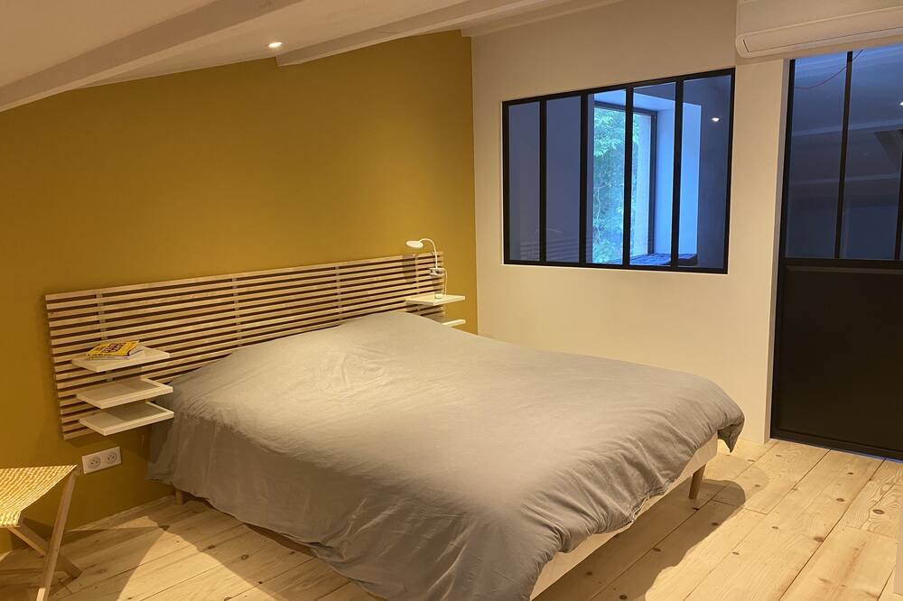 Photo of Bedroom in Etoile-sur-Rhone