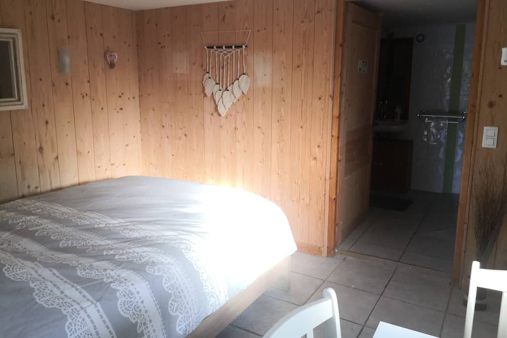 Photo of Bedroom in Evires
