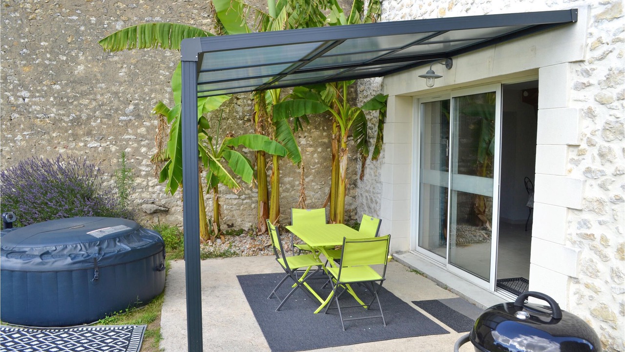 Photo of Outdoor in Eyrans