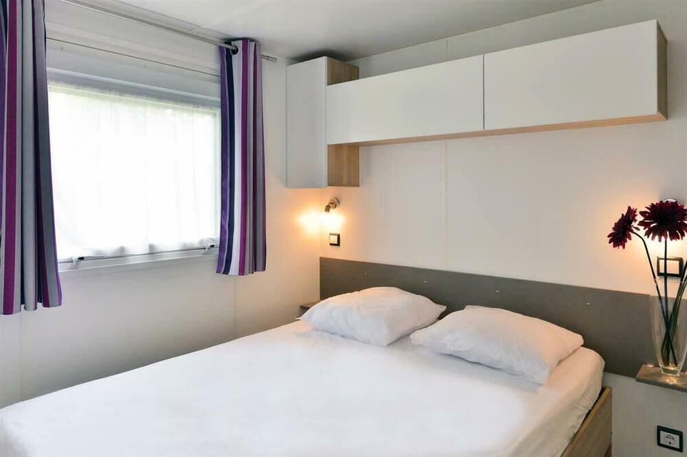 Photo of Bedroom in Balleroy