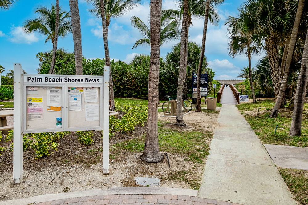 Photo of Others in Palm Beach Shores