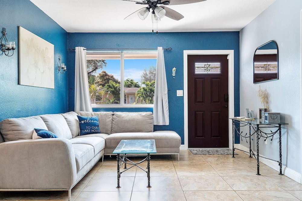 Photo of Livingroom in West Park