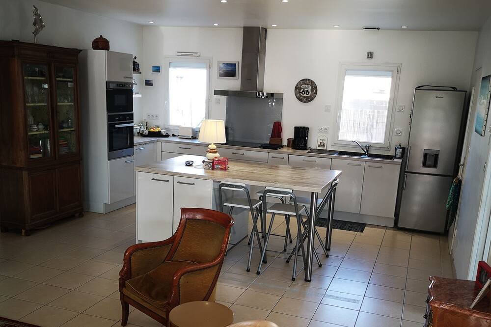 Photo of Livingroom in LʼIle-dʼOlonne