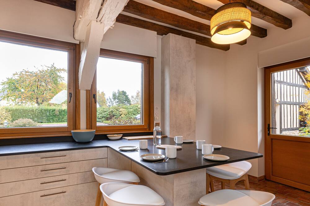 Photo of Kitchen in Saint-Ouen-de-Thouberville