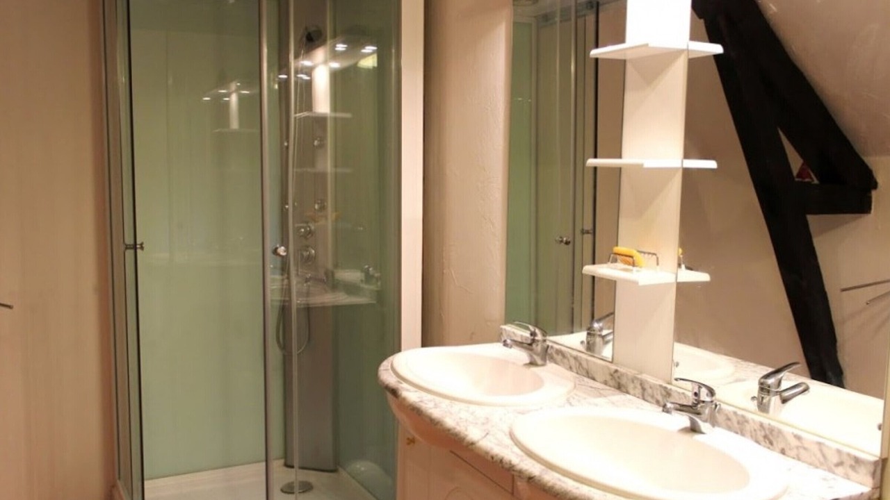 Photo of Bathroom in Saint-Sauvier