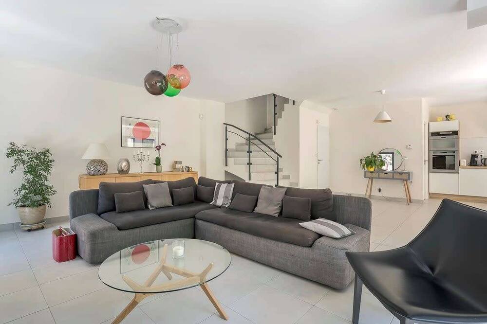 Photo of Livingroom in Saint-Didier-au-Mont-d'Or
