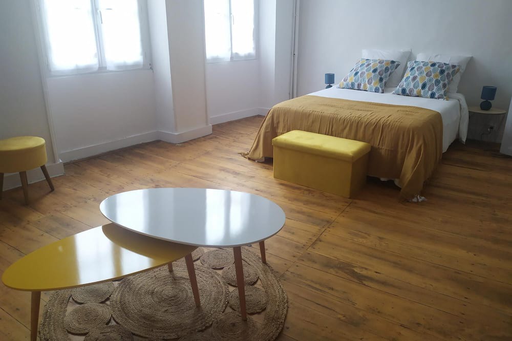 Photo of Bedroom in Civray