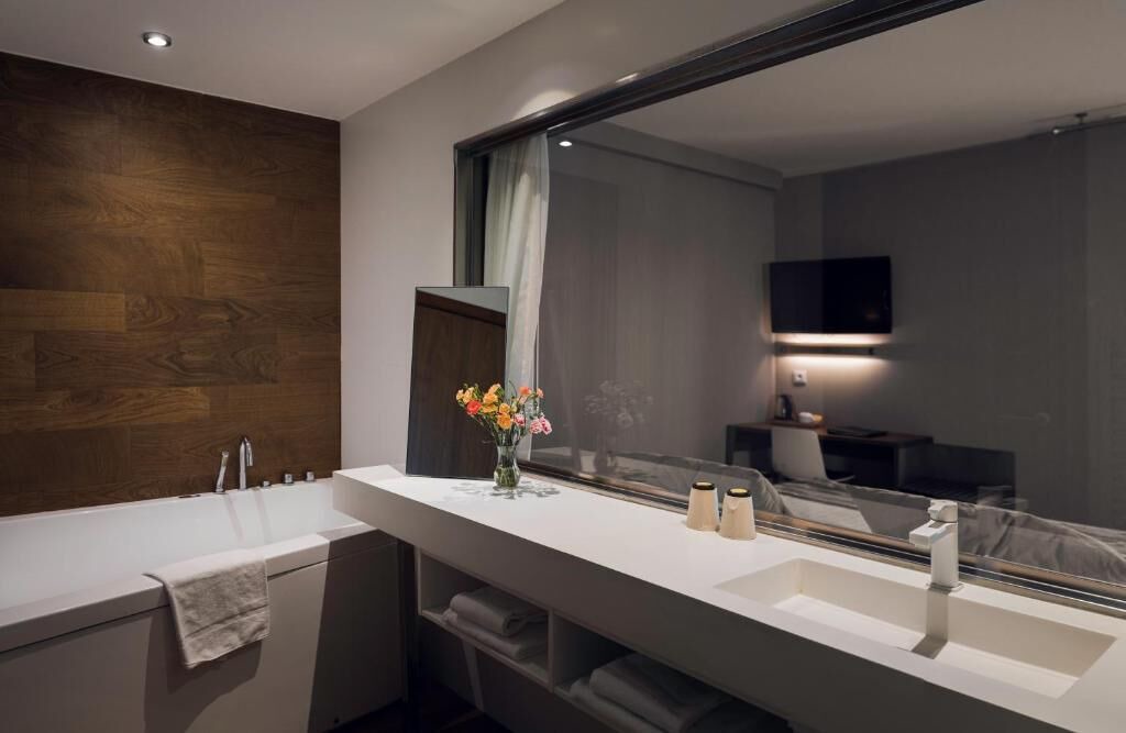 Photo of Bathroom in Oloron-Sainte-Marie