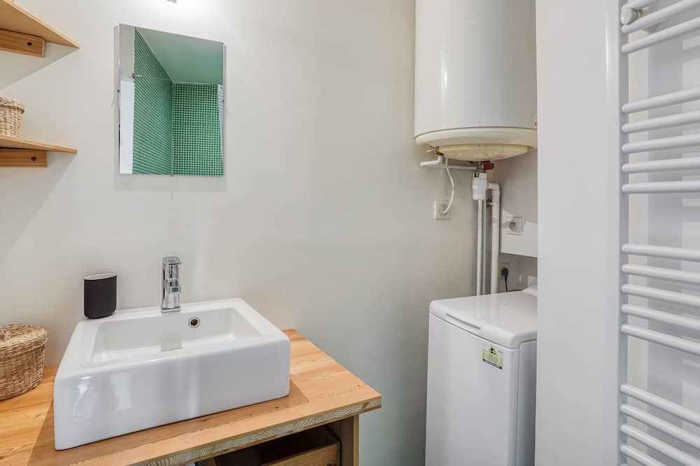 Photo of Bathroom in Voltaire - Saint Amour
