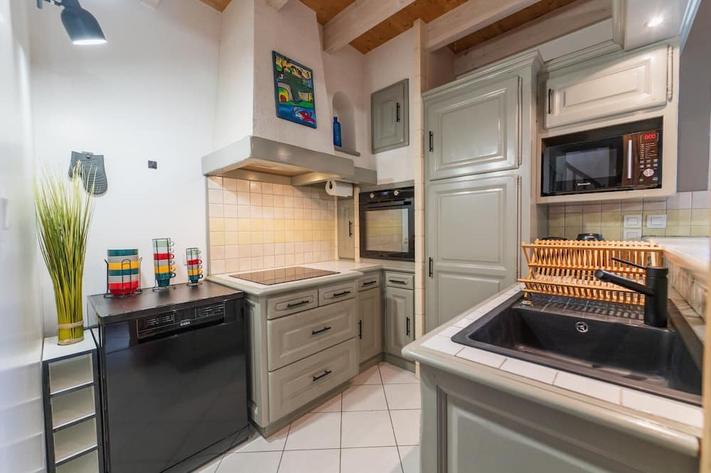 Photo of Kitchen in Mignaloux-Beauvoir