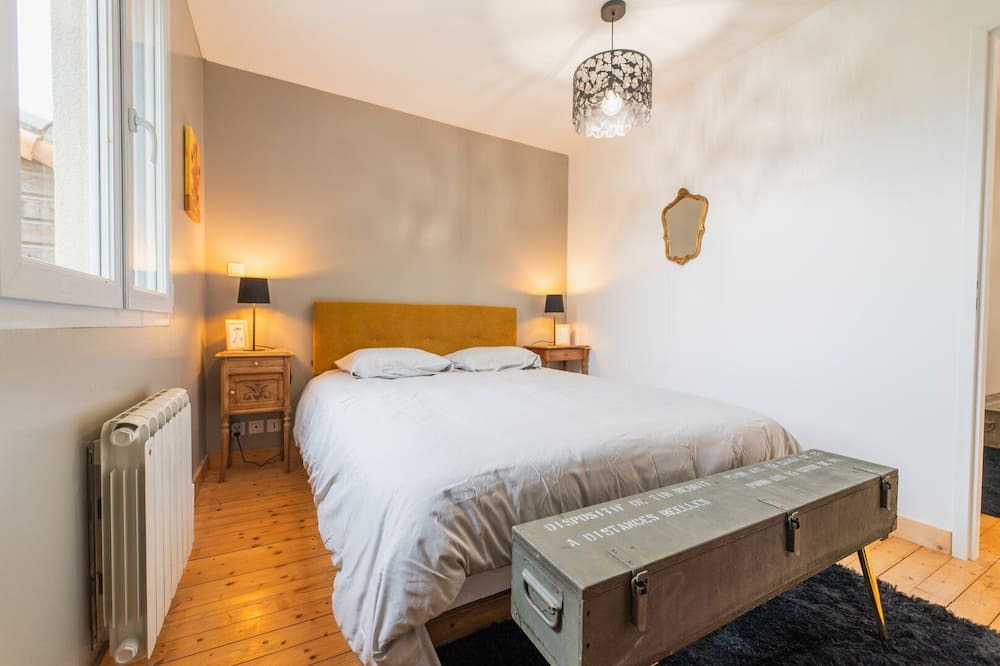 Photo of Bedroom in Mignaloux-Beauvoir