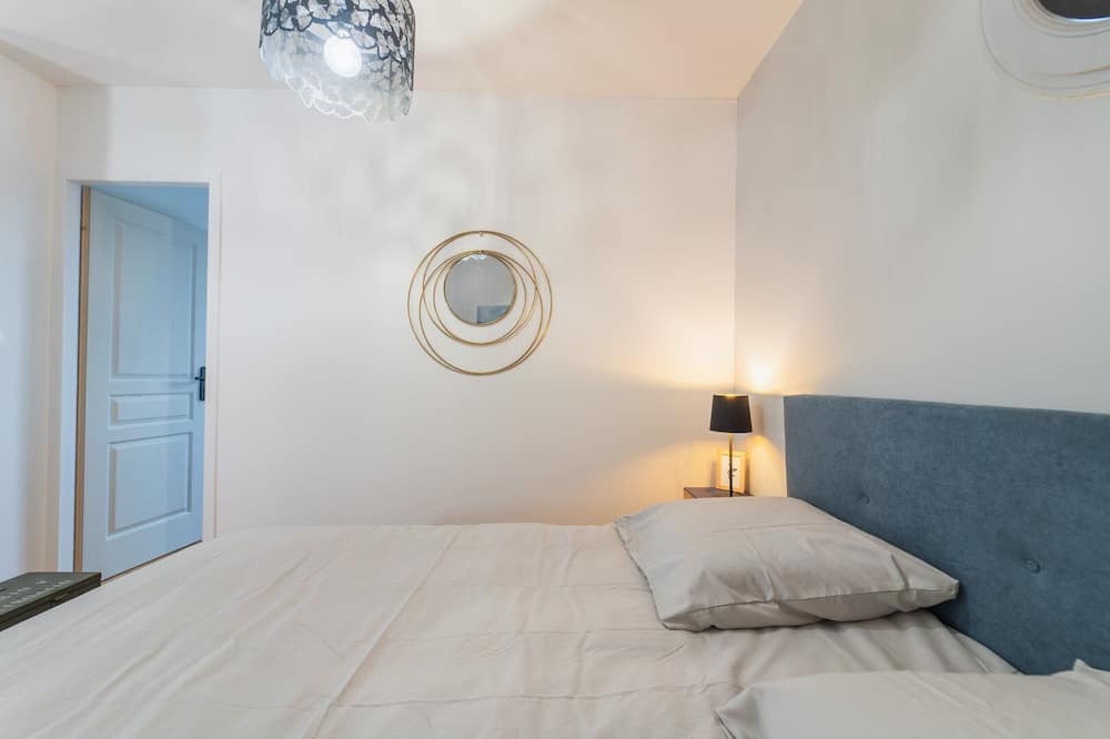 Photo of Bedroom in Mignaloux-Beauvoir