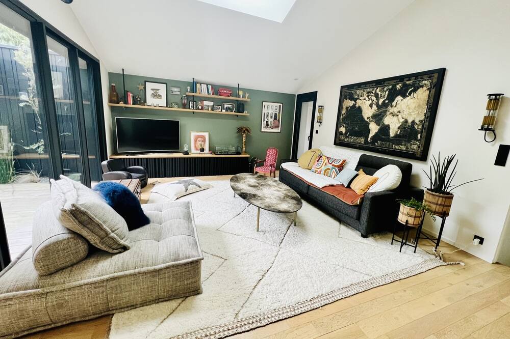 Photo of Livingroom in Parame