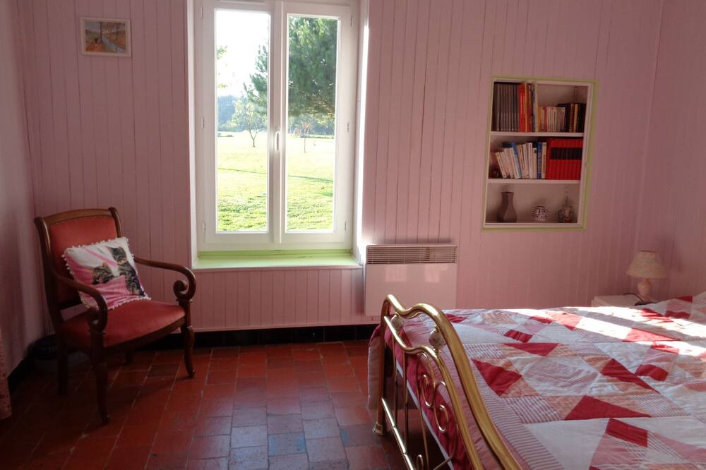 Photo of Bedroom in Courcy-aux-Loges