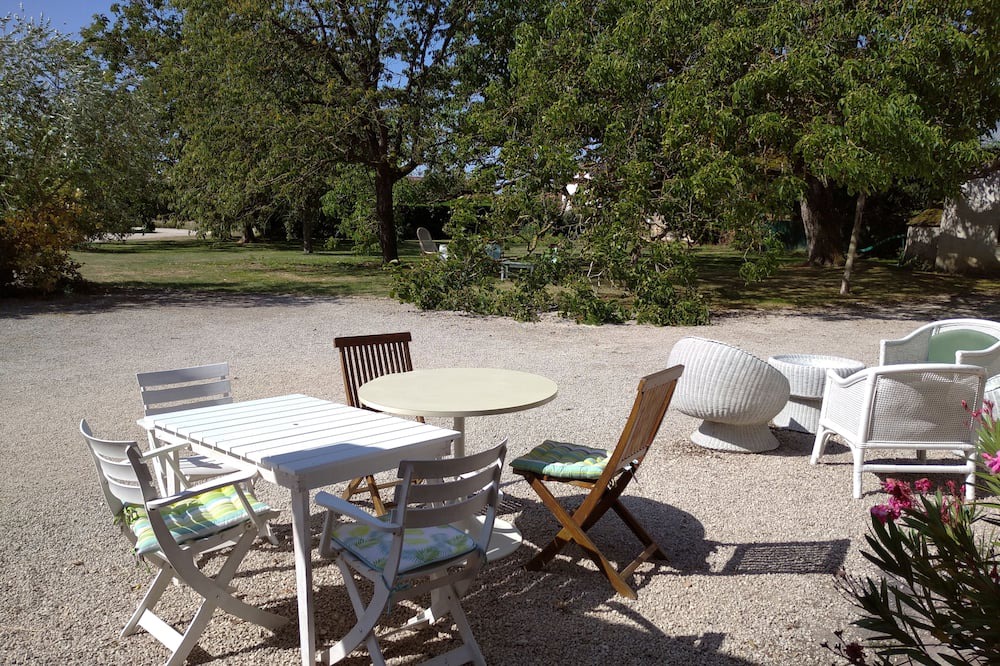 Photo of Outdoor in Lanneray