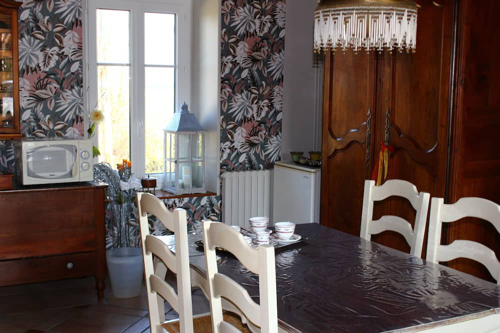 Photo of Livingroom in Lanneray