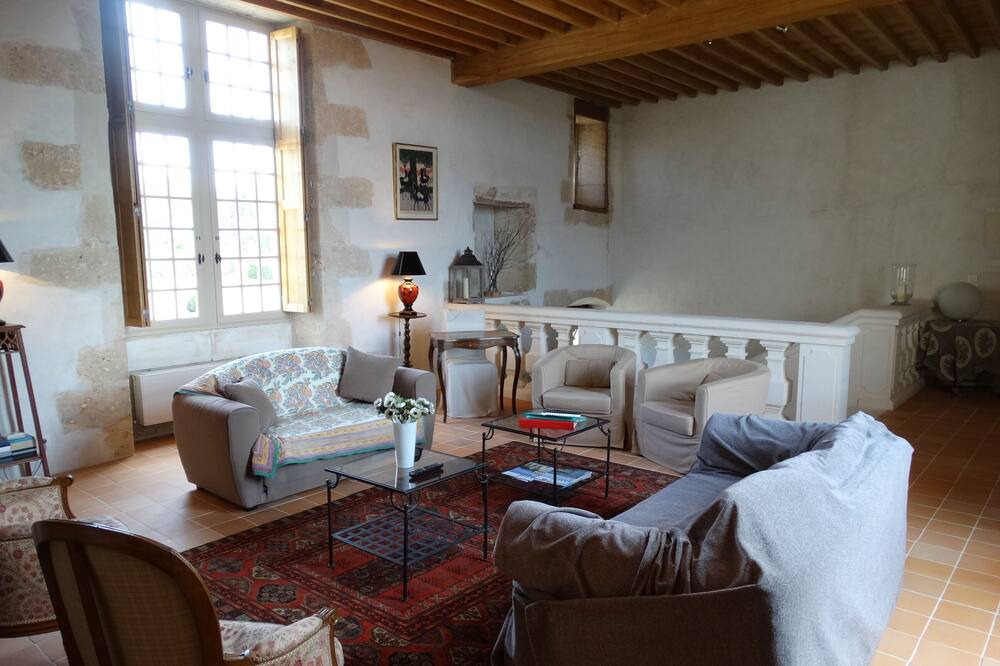 Photo of Livingroom in Puymangou