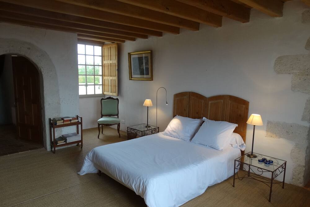 Photo of Bedroom in Puymangou