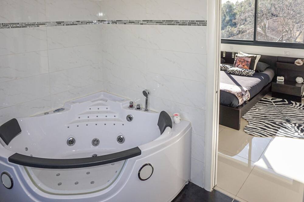 Photo of Bathroom in Babeau-Bouldoux
