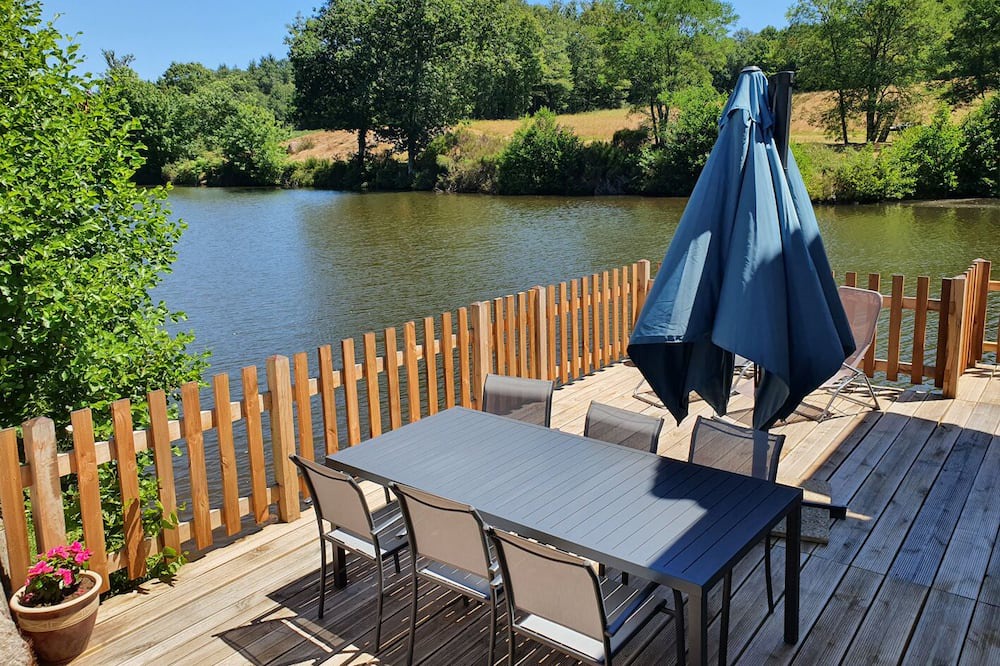 Photo of Patio Balcony in Saint-Estephe