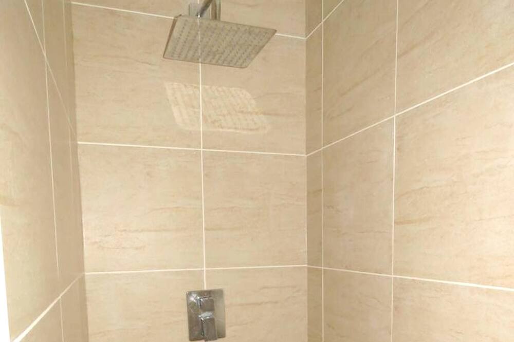 Photo of Bathroom in Vars-sur-Roseix
