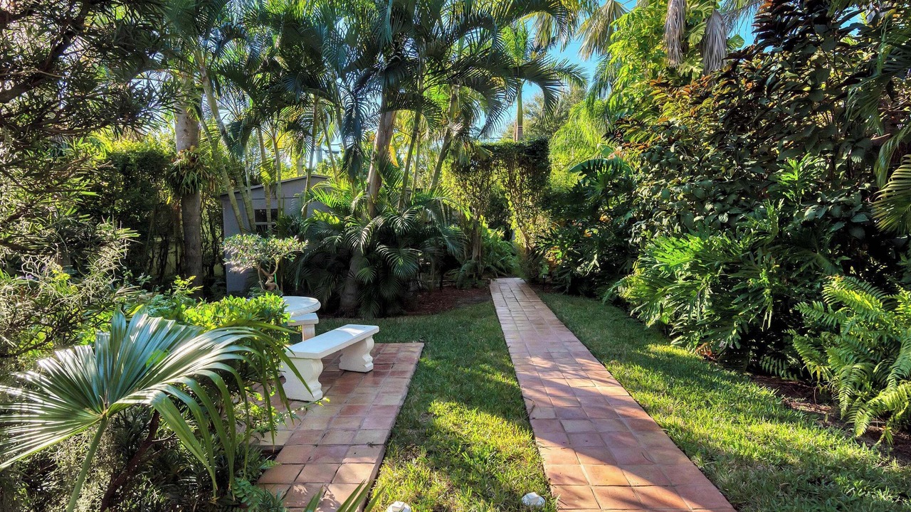Photo of Outdoor in Parrot Cove