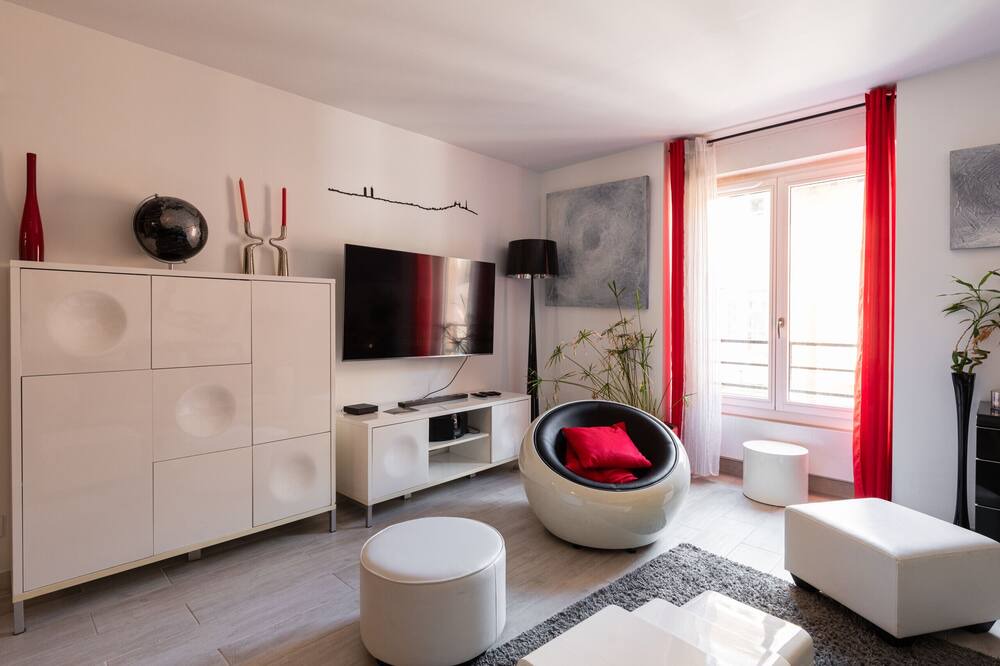 Photo of Livingroom in Lyon City Centre