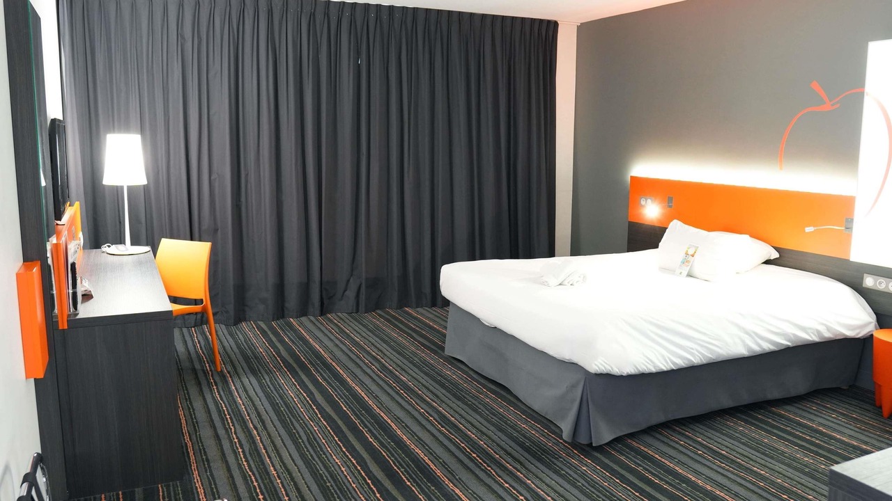 Photo of Bedroom in Port of Caen