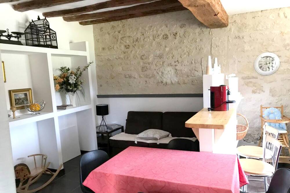 Photo of Livingroom in Chateauvieux