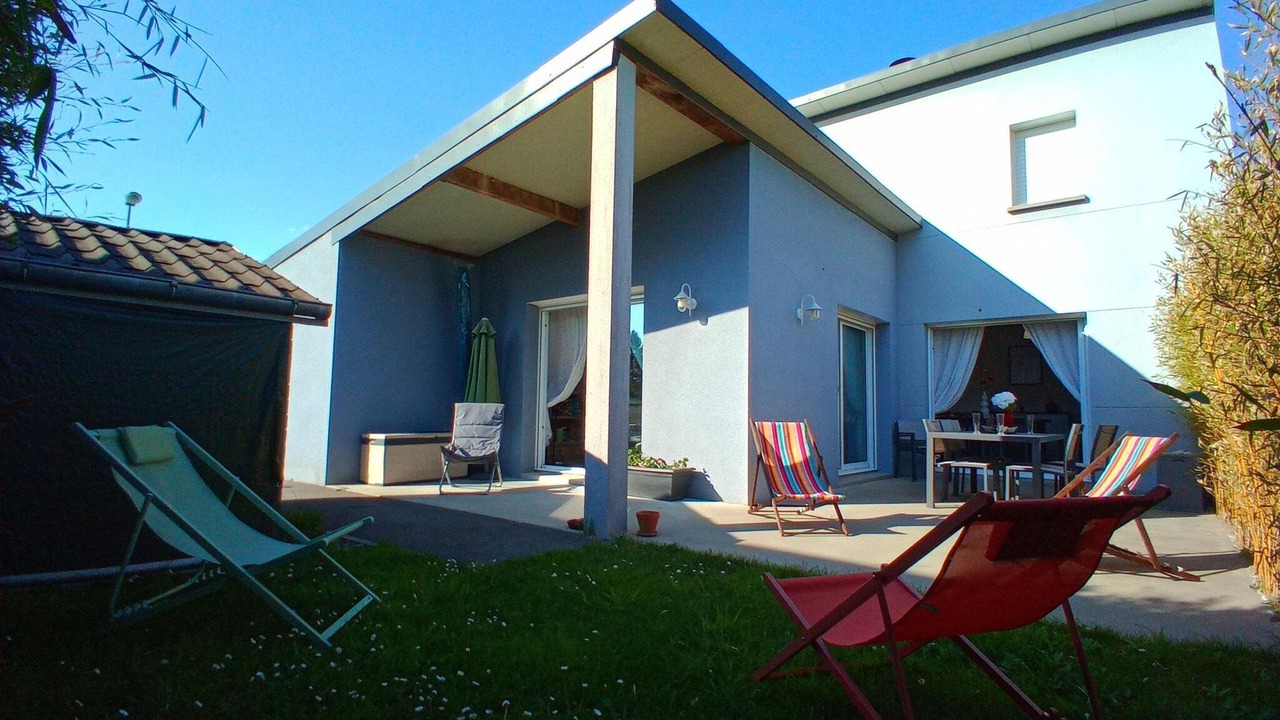 Photo of Patio Balcony in Dragey-Ronthon
