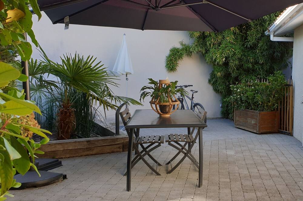 Photo of Patio Balcony in Gujan-Mestras