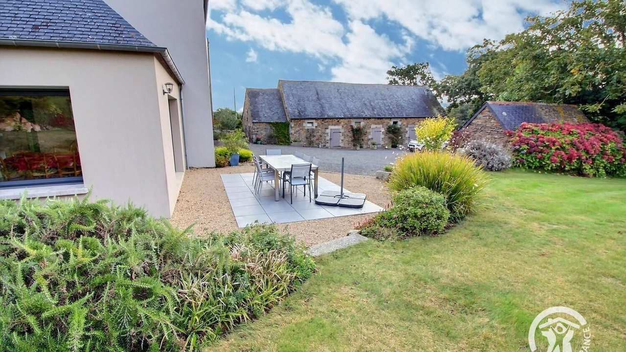 Photo of Outdoor in La Roche-Jaudy