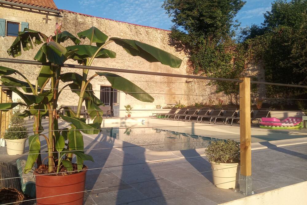 Photo of Outdoor in Saint-Romain