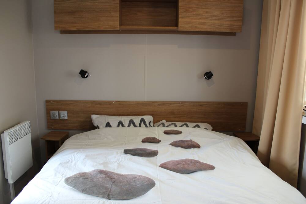 Photo of Bedroom in Gastes