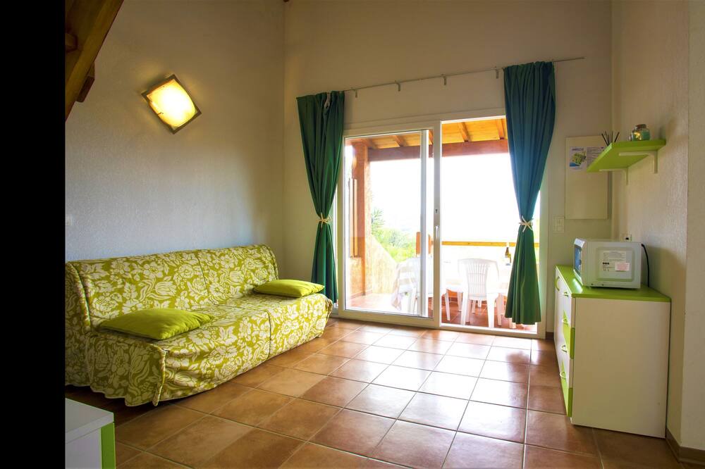 Photo of Livingroom in Pinarellu