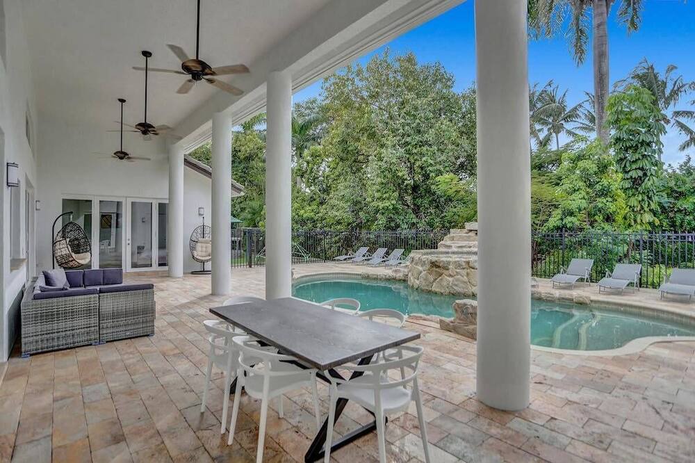 Photo of Outdoor in Plantation