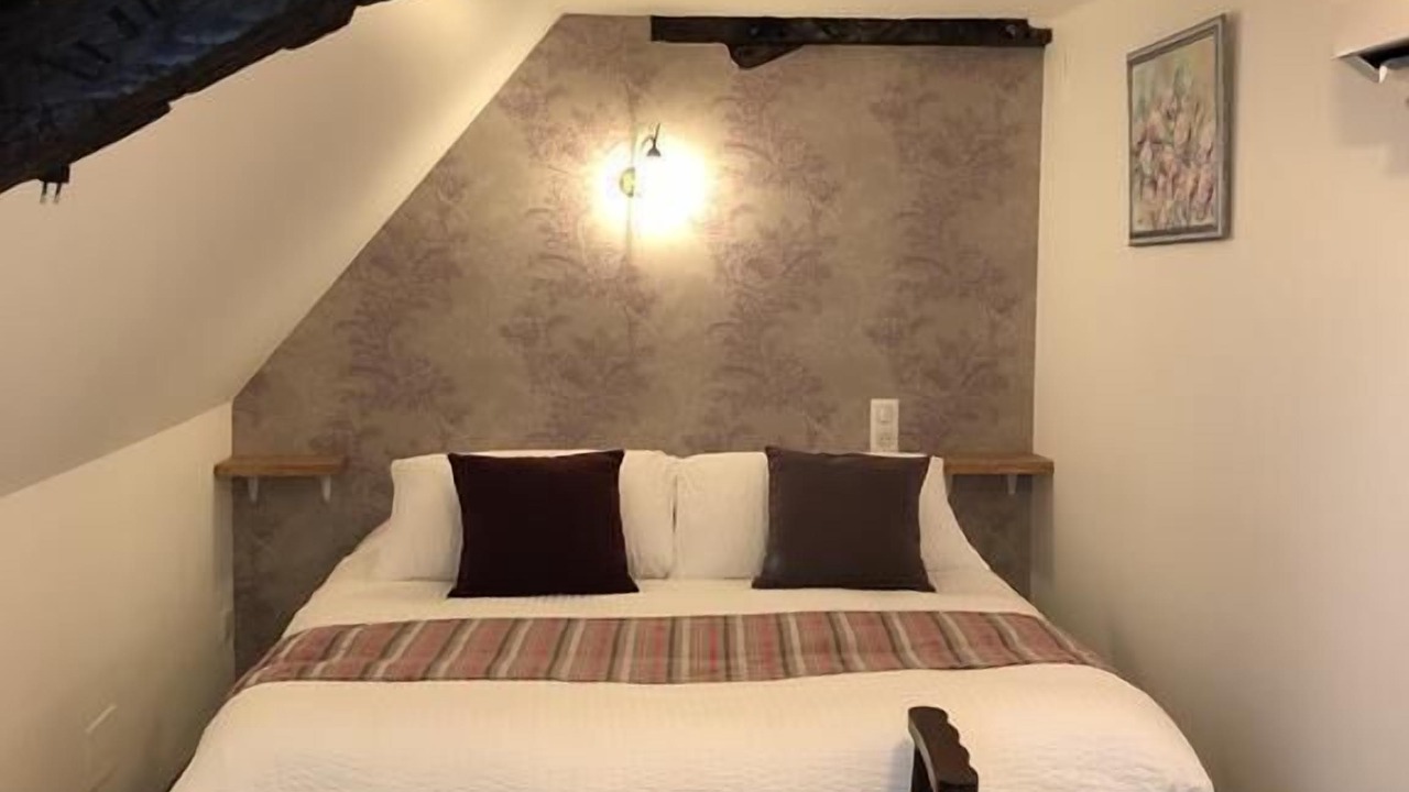 Photo of Bedroom in Curemonte