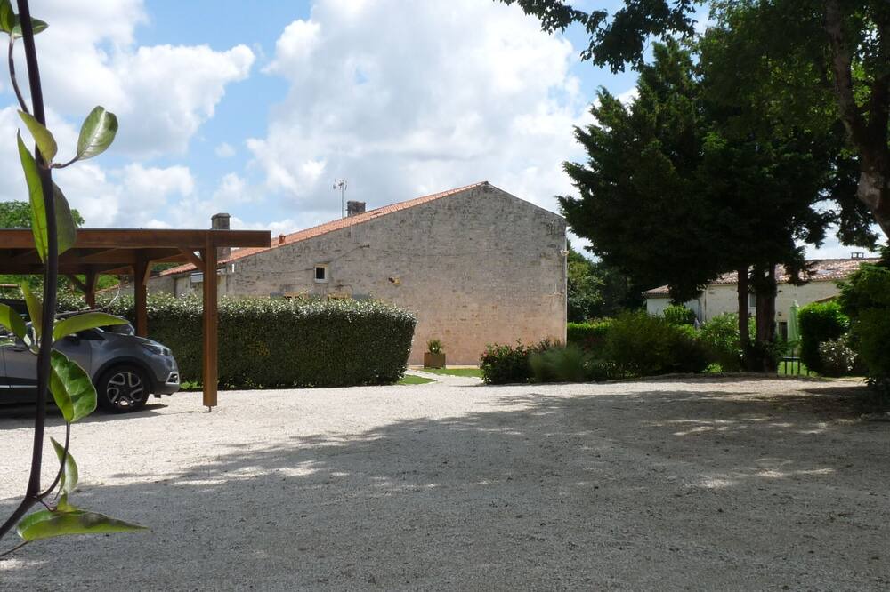 Photo of Outdoor in Luchat
