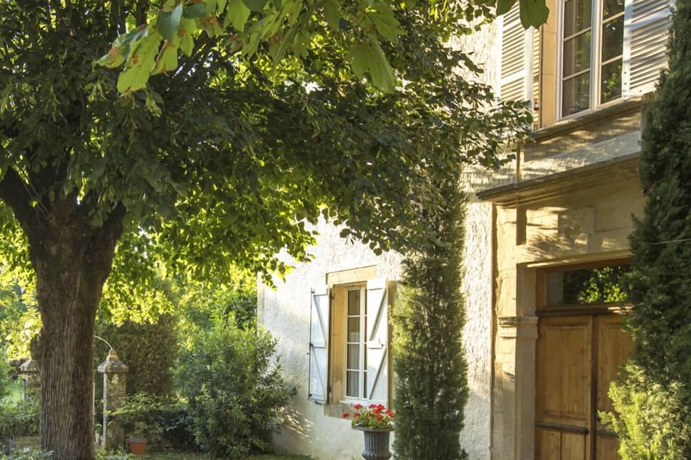 Photo of Outdoor in Rudelle