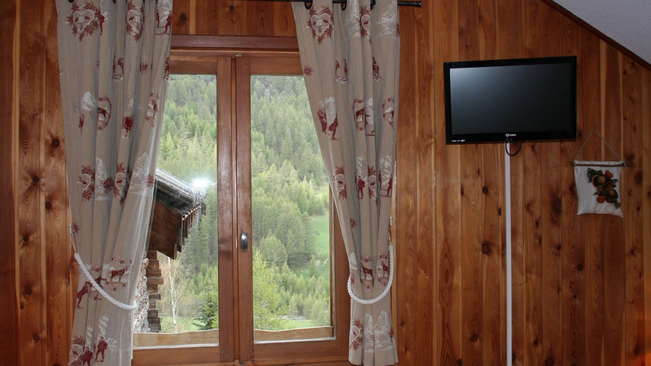 Photo of Bedroom in Molines-en-Queyras