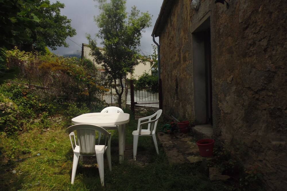 Photo of Patio Balcony in Evisa