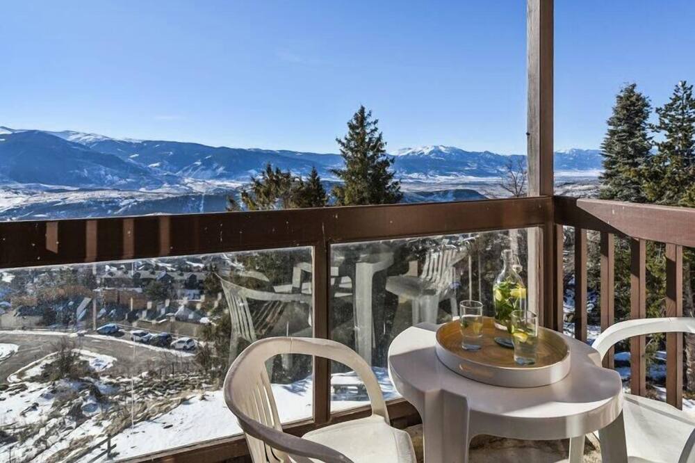 Photo of Patio Balcony in Font-Romeu-Odeillo-Via