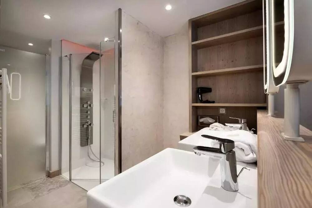 Photo of Bathroom in Meribel Centre