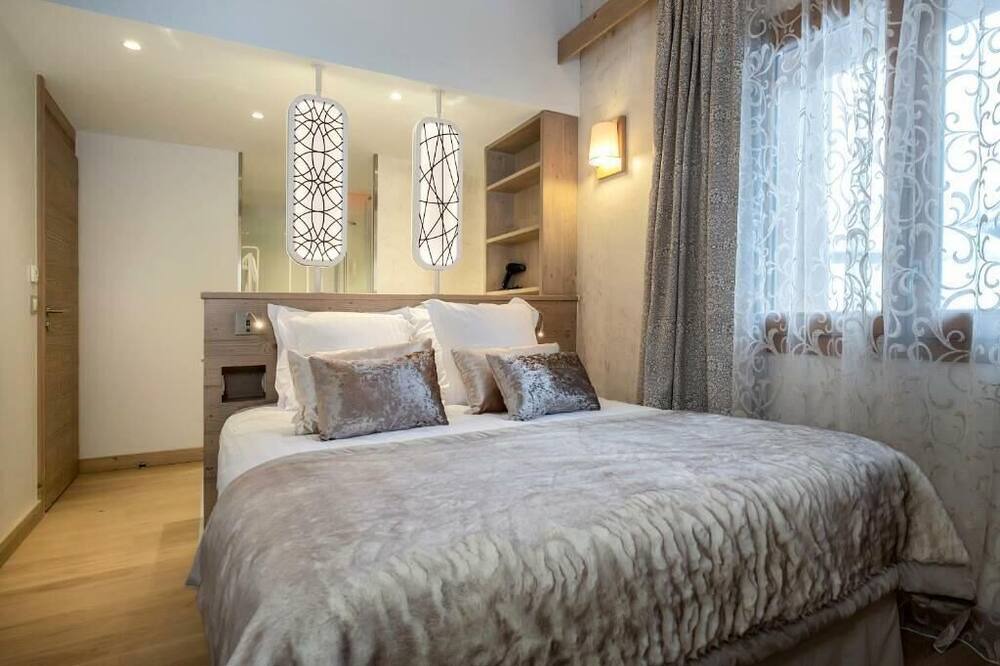 Photo of Bedroom in Meribel Centre