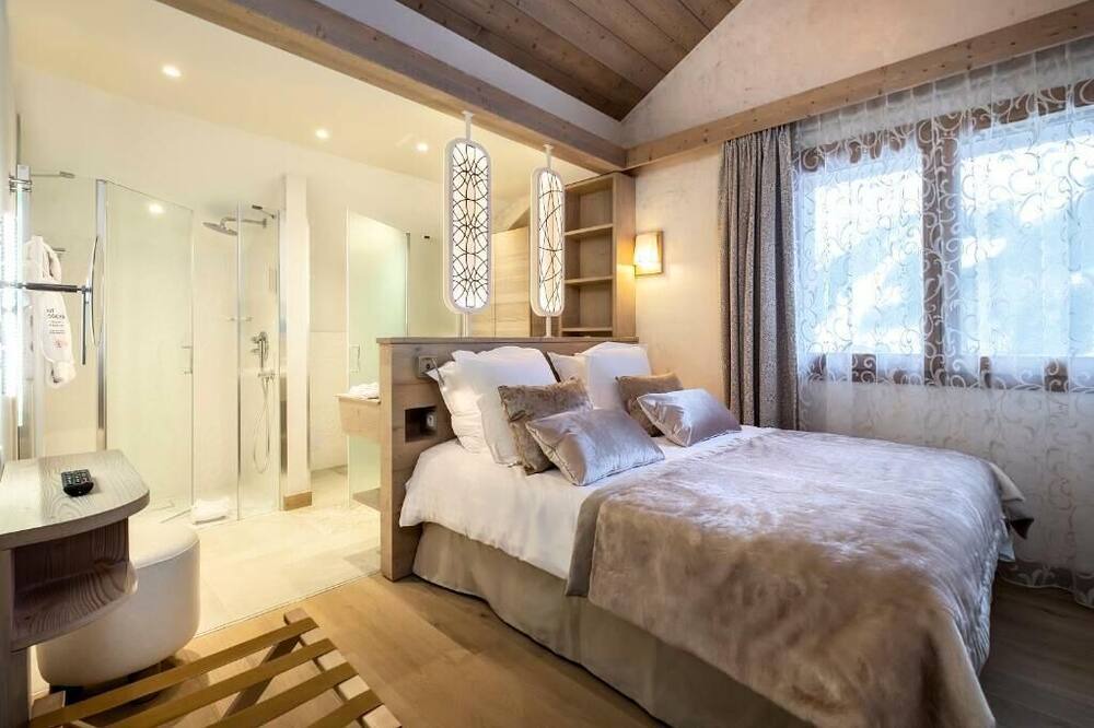 Photo of Bedroom in Meribel Centre