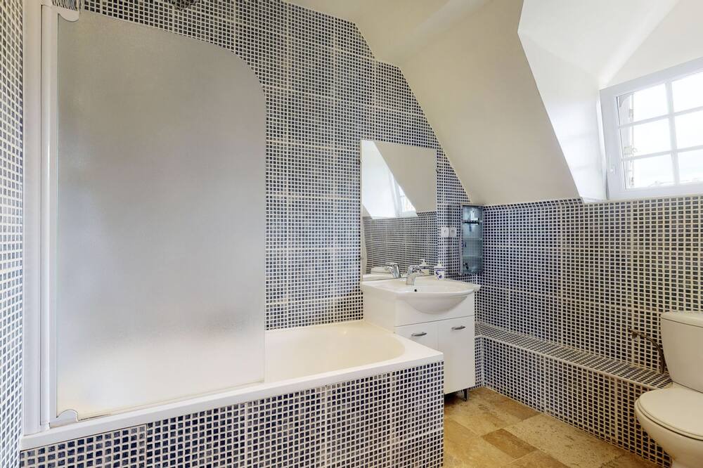 Photo of Bathroom in Daglan