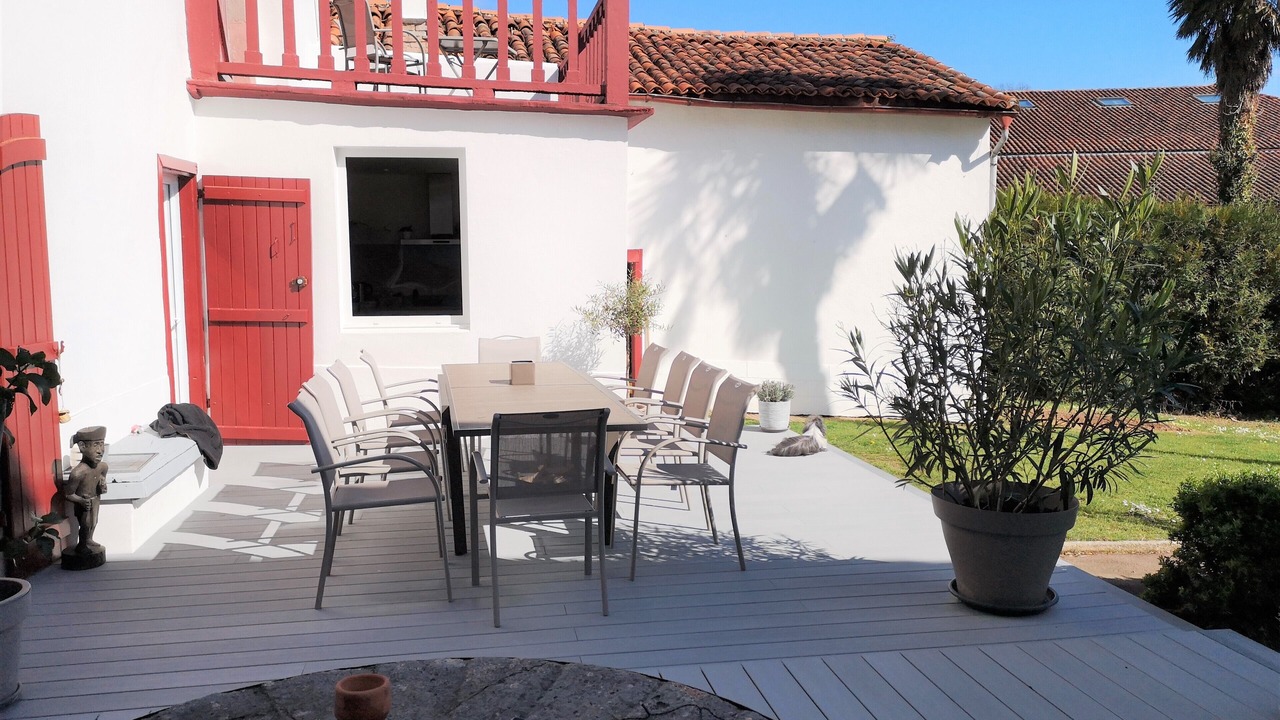 Photo of Patio Balcony in Louhossoa