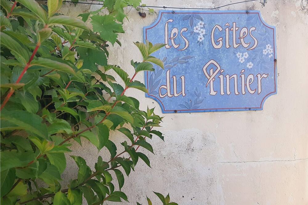 Photo of Outdoor in Saint-Hilaire-de-Voust