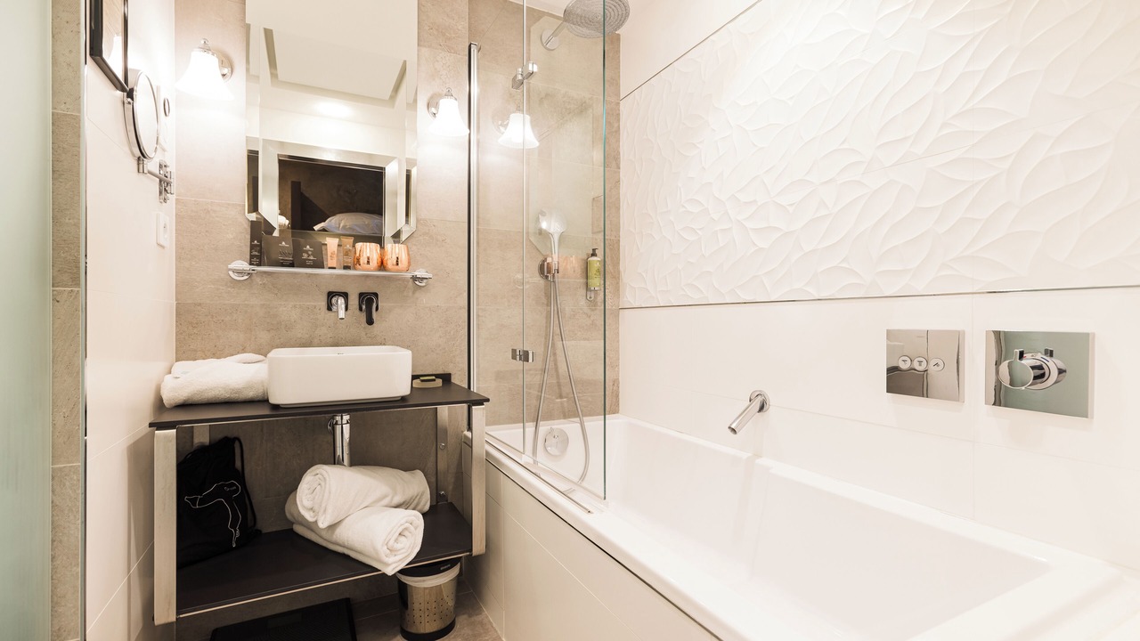 Photo of Bathroom in Sarlat-la-Caneda Historic Center