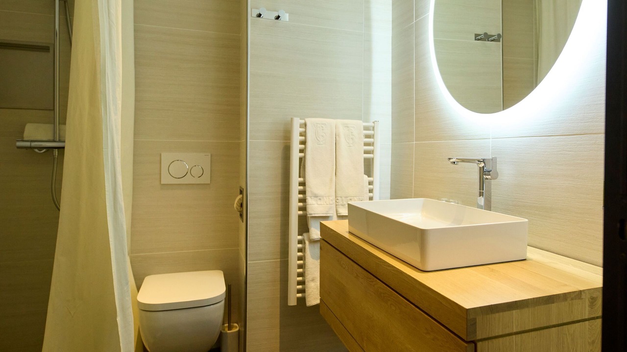 Photo of Bathroom in Font-Romeu-Odeillo-Via